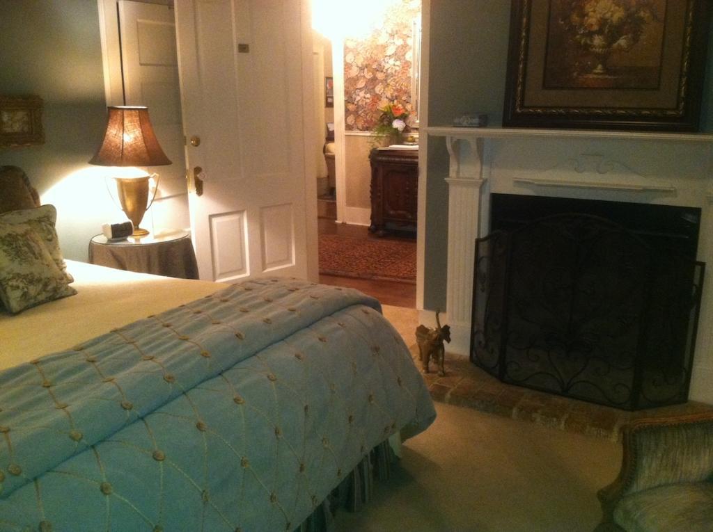 Crystal River Inn San Marcos Room photo
